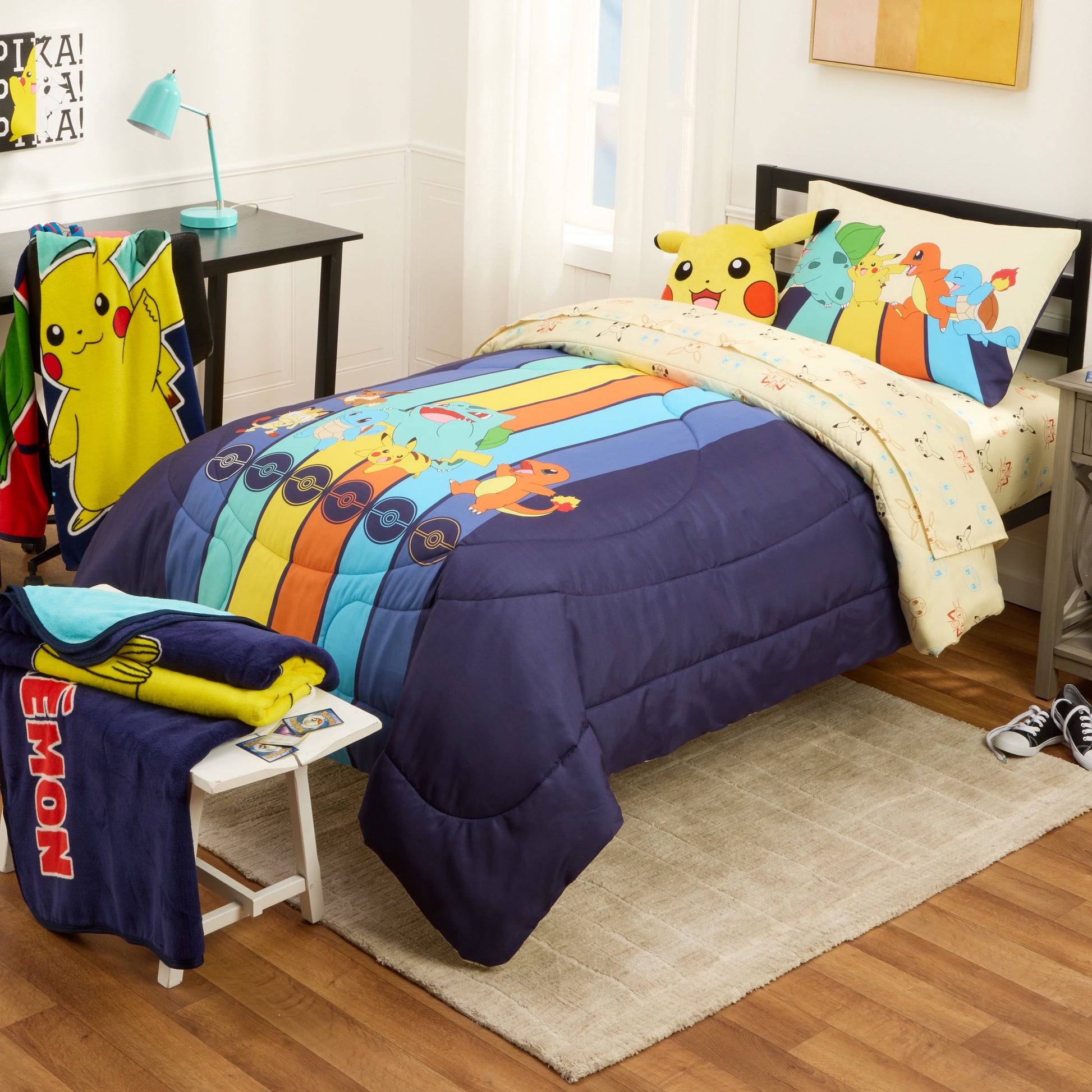 Reversible Sherpa Kids Print Fleece Throw Blanket, 46 x 60 - Cozy Fleece Throw Blanket for Couch & Bed Detail