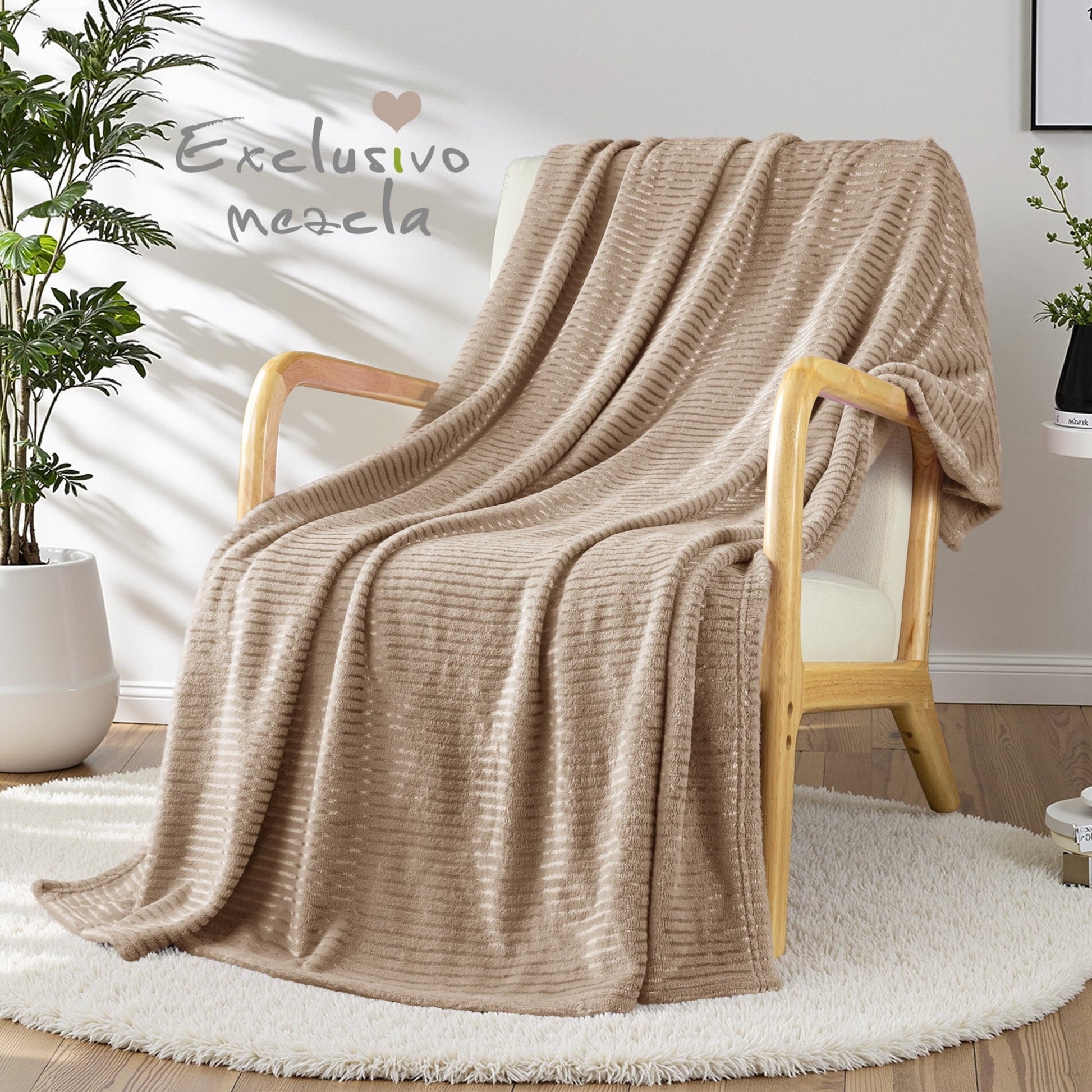Reversible Sherpa Soft Throw Blanket, 50"x60", Camel - Cozy Fleece Throw Blanket for Couch & Bed Detail