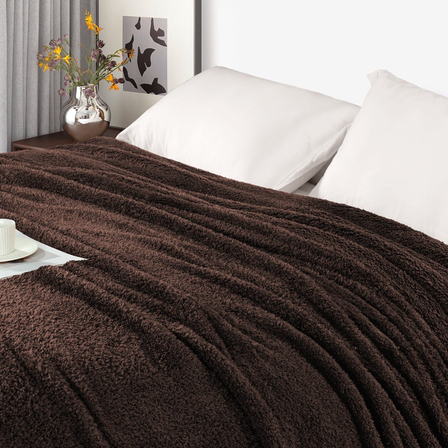 Reversible Sherpa Fuzzy Fleece Throw Blanket for Couch Sofa, Lightweight Fluffy Solid Velvet Blanket, 50x60 Inches, Coffee - Cozy Fleece Throw Blanket for Couch & Bed Detail