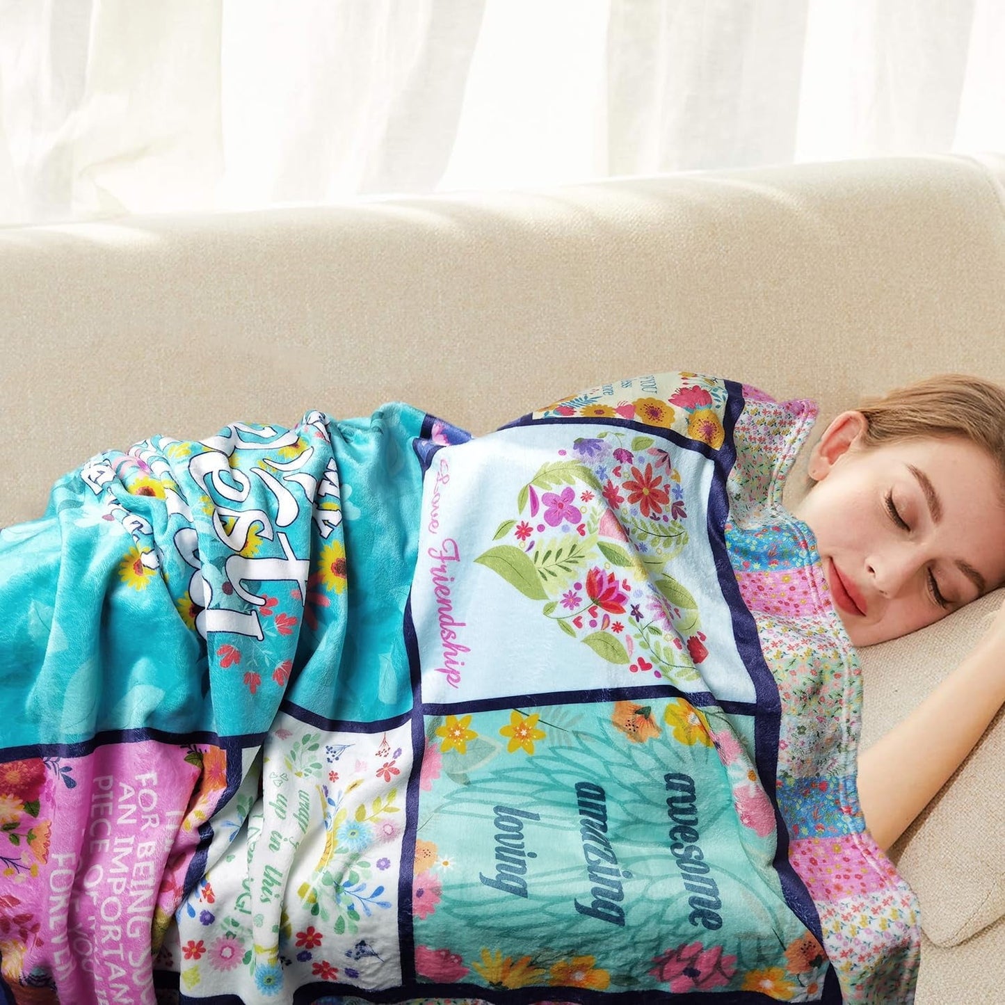 Decorative Knitted Sister Gifts Blanket for Birthday, Mother's Day, Christmas - Big Sister Gift Ideas - Super Soft Reversible Sherpa Flannel Blanket Detail
